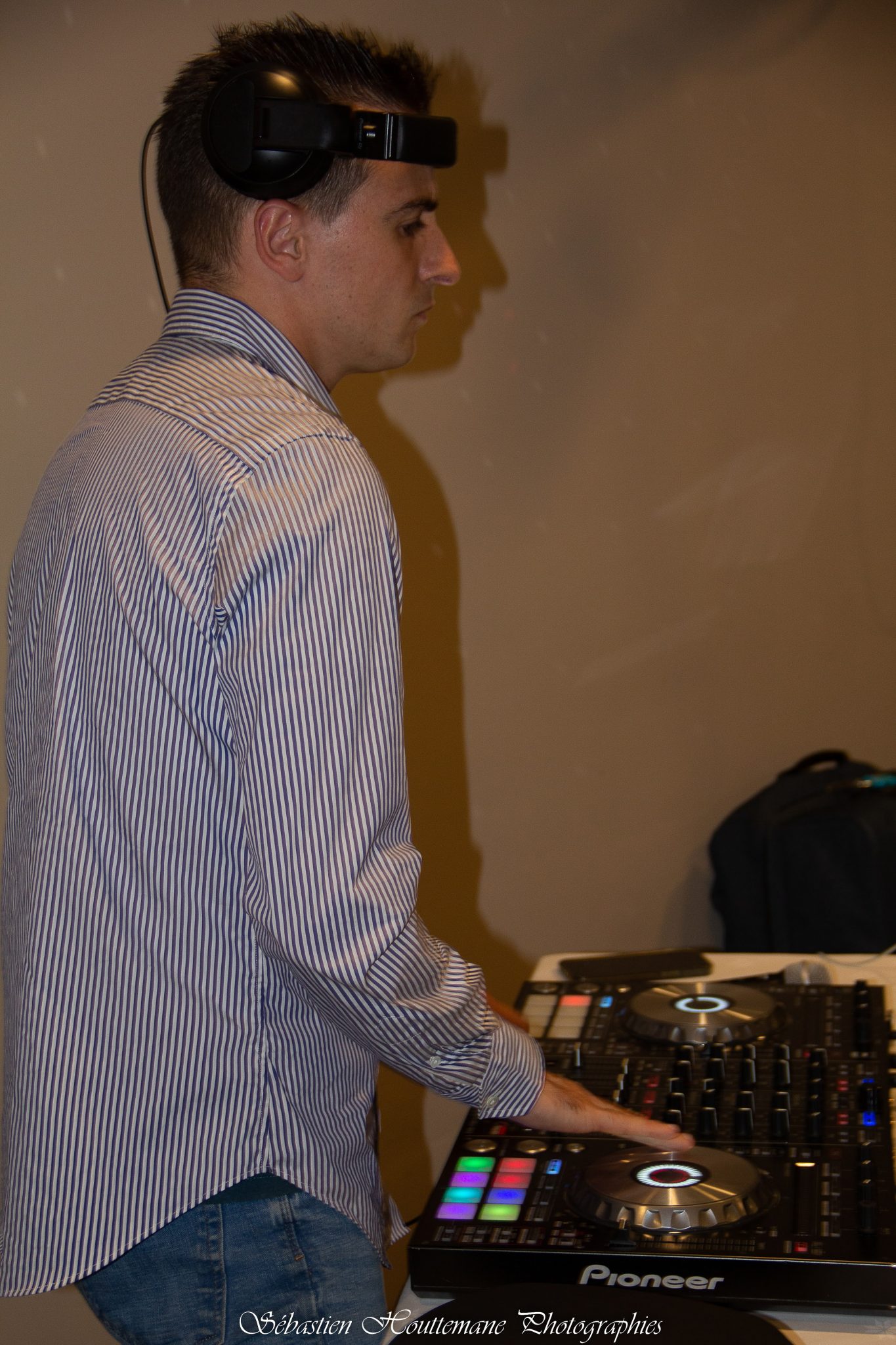 DJ Losing Control